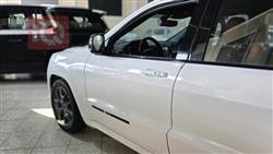 جیپ گراند شیرۆکی